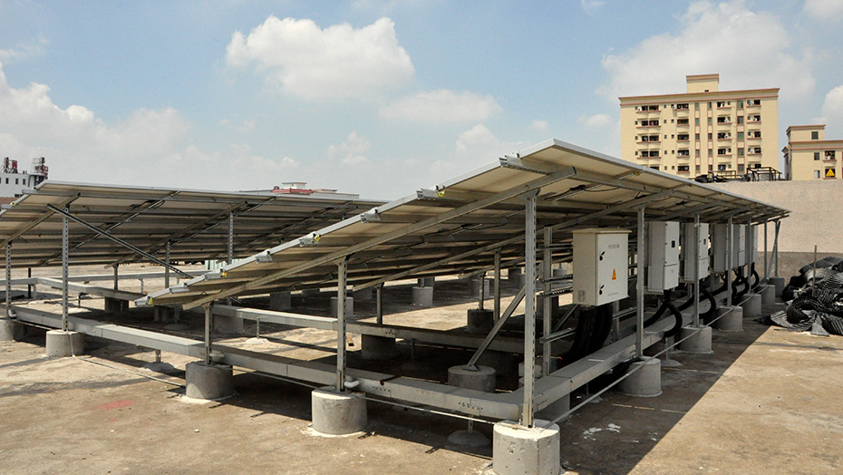 C槽鋼水泥墩光伏發(fā)電